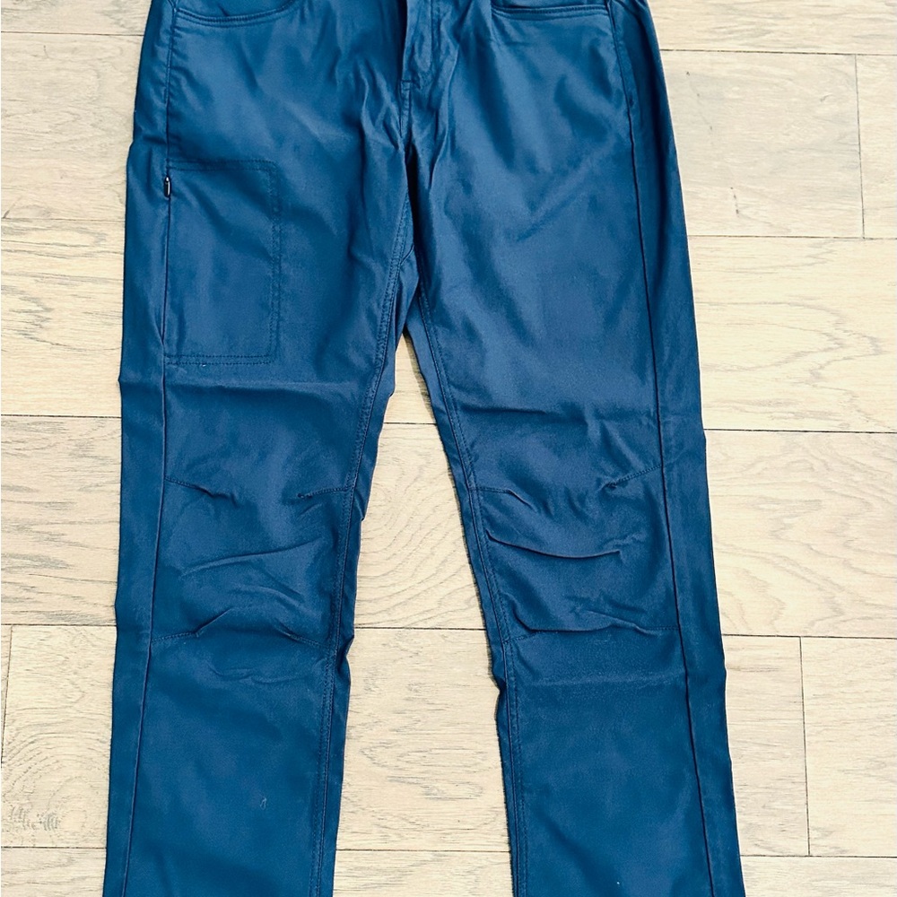 Prana Women’s Straight Fit Navy Hiking Pants Size 6/Reg